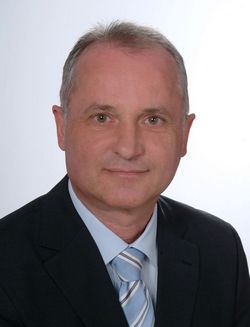 Portraitfoto von Günther Dörfler